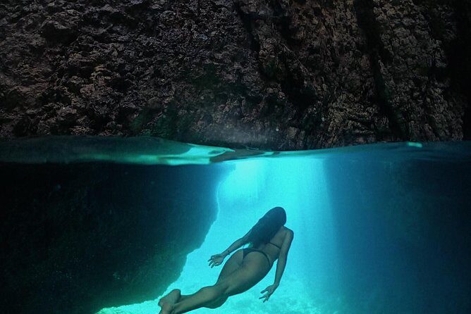 Kayak tour with cave experience - Exploring the Kayak Tour with Cave Experience in Pula, Croatia: An Authentic Adventure