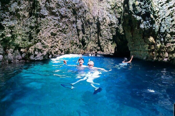 Kayak tour with cave experience - FAQs