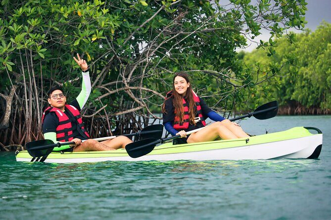 Kayaking Adventure at the Nichupte Lagoon in Cancun - Accessibility, Group Size, and Practical Details