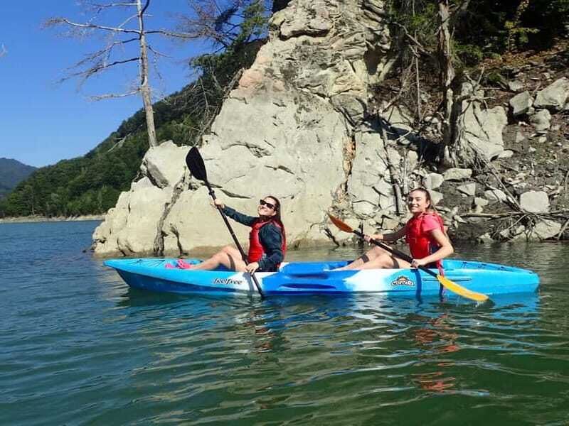 Kayaking Adventure on Siriu mountain Lake - Key Points