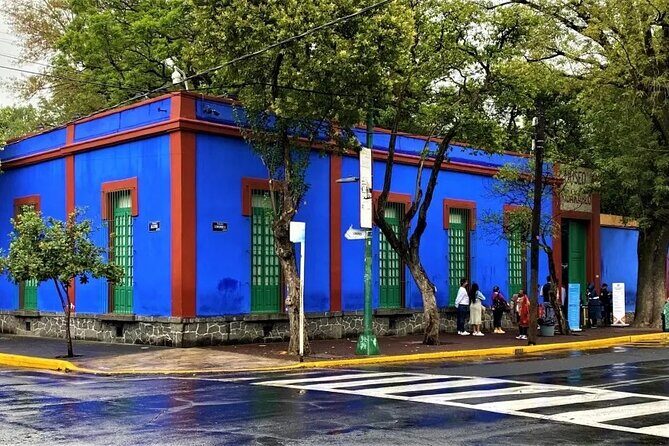 Kayaking adventure through the Xochimilco and Frida Kahlo Canals - FAQs