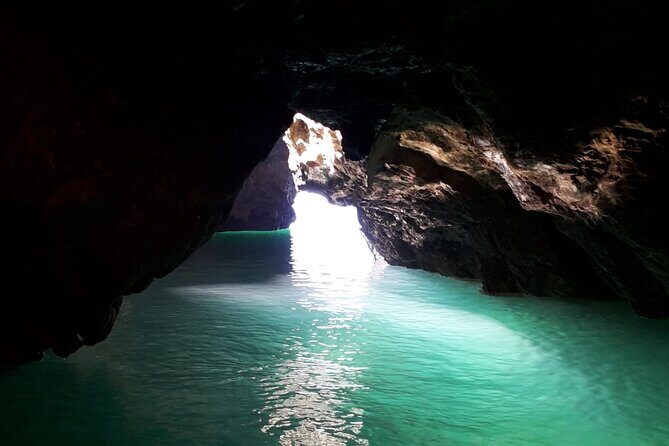 Kayaking along the Algarve Coast - Practical Tips for Participants
