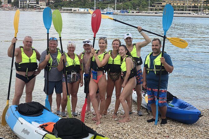 Kayaking and snorkeling trip,free drinks on the island and photo - Key Points