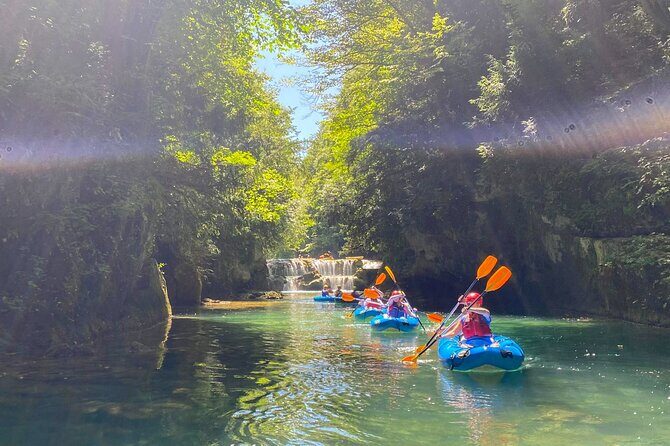 Kayaking at the Mreznica Canyon - Equipment and Comfort