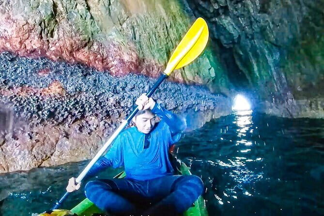 Kayaking Tour Crossing through Tunnel Cave in Hong Kong Geopark - Key Points