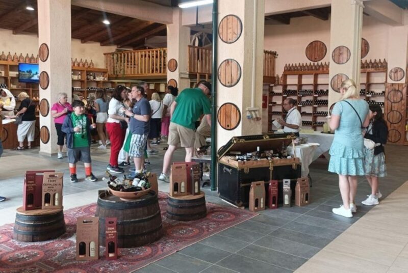 Kefalonia: Highlights Tour with Taste of Local Delights - Practical Tips for Future Tourists