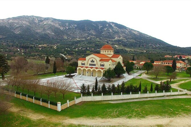 Kefalonia Island Bus Tour- Wine Tasting, Melissani & Fiscardo - FAQs