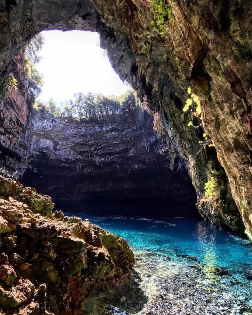 Kefalonia:Melissani Lake,Drogarati Cave & Antisamos Day Trip - Key Points