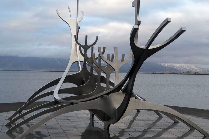 Keflavik International Airport Private Transfer To/From Reykjavik - Who Will Love This Service?