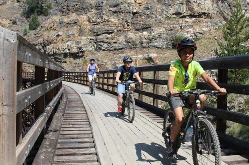 Kelowna: Myra Canyon Bike & Wine Tasting Full Day Tour - Scenic Lunch at Meadow Vista Honey Wines