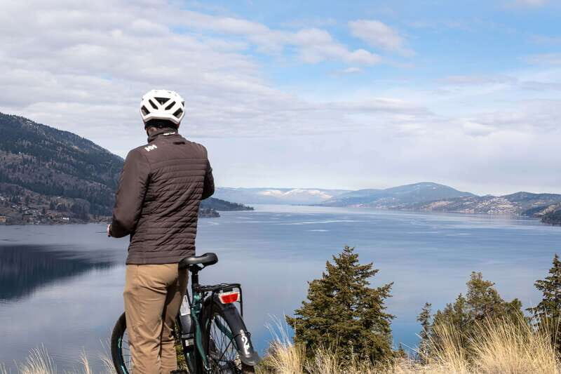 Kelowna: Okanagan Lake Guided E-Bike Tour with Picnic - Introduction to the Kelowna E-Bike Tour