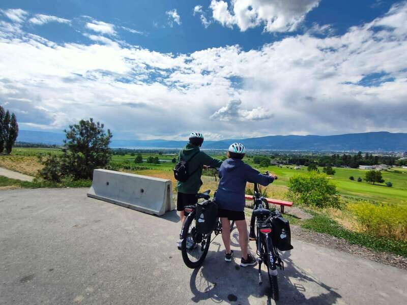 Kelowna: Okanagan Lake Guided E-Bike Tour with Picnic - Who Will Love This Tour?