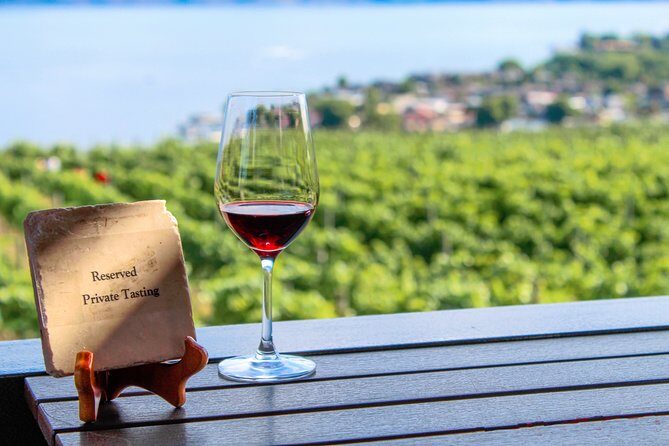 Kelowna or West Kelowna Afternoon Sightseeing Wine Tour - What Makes This Tour Stand Out?