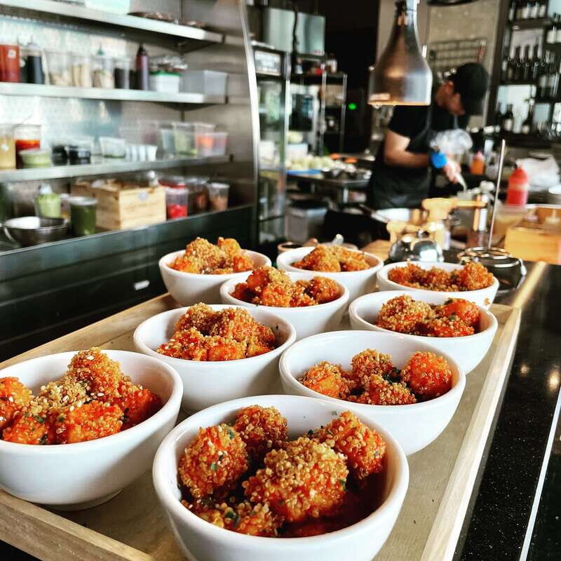 Kelowna: Walking Food Tour with 7 Tastings and 4 Drinks - Who Should Consider This Tour?