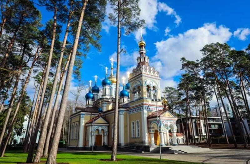 Kemeri N Park, Jurmala, Lake Melnezers & White Castle Hotel - Who Will Love This Tour?