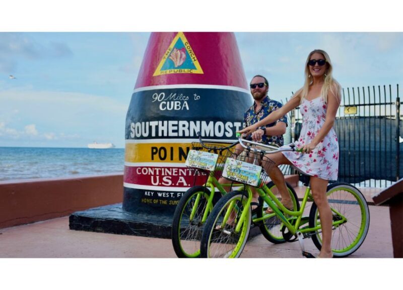 Key West: Guided Bicycle Tour with Key Lime Pie - Key Points