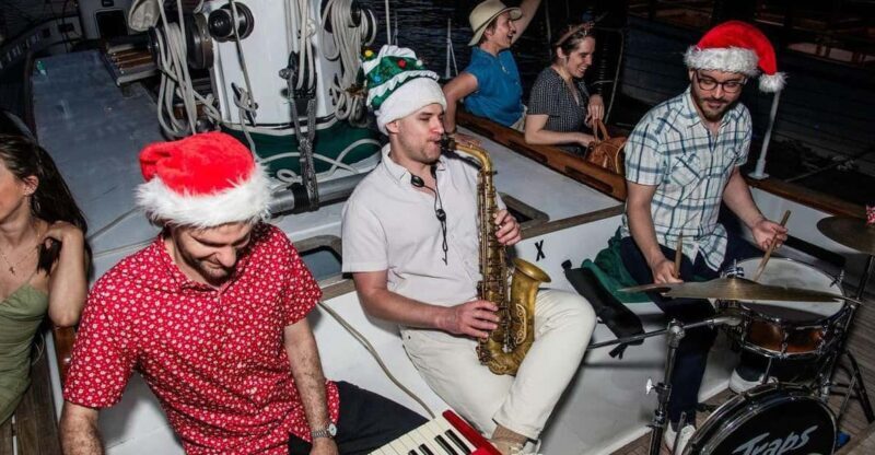 Key West: Live Christmas Holiday Music Cruise with Hot Cocoa - Frequently Asked Questions