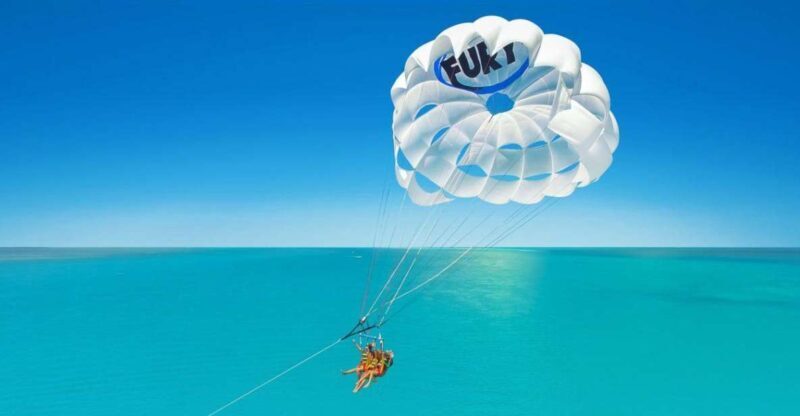 Key West: Parasailing Above the Island Paradise - An Overview of the Experience