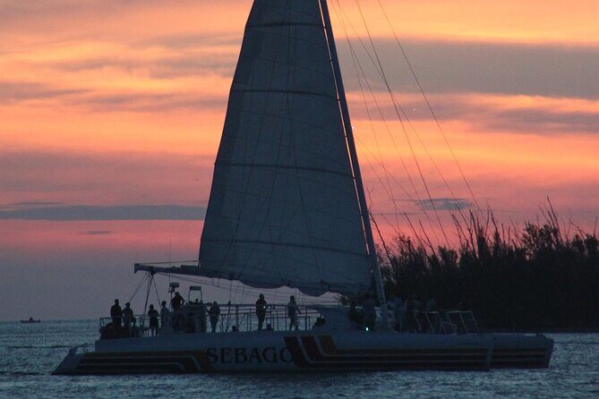 Key West: Smathers Beach & activities with a Sunset Catamaran & Open Bar - FAQ