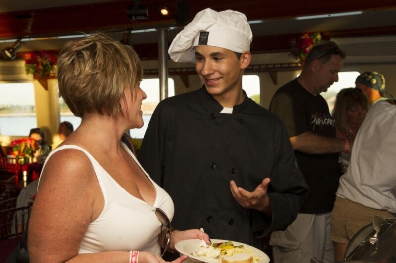 Key West: Sunset Dinner Cruise with Open Bar & Live Music - Key Points