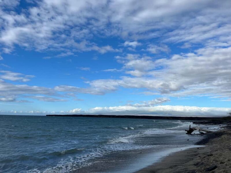 Kholo coast hike and aqua blue swim with Native Hawaiian - What Reviewers Say