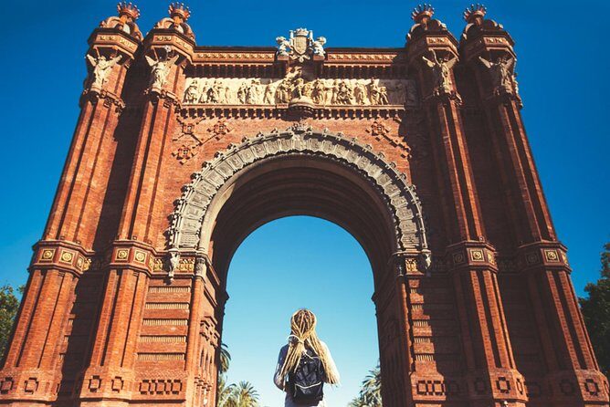 Kickstart Barcelona Private Tour. City Highlights for newcomers - The Authentic Travel Feel