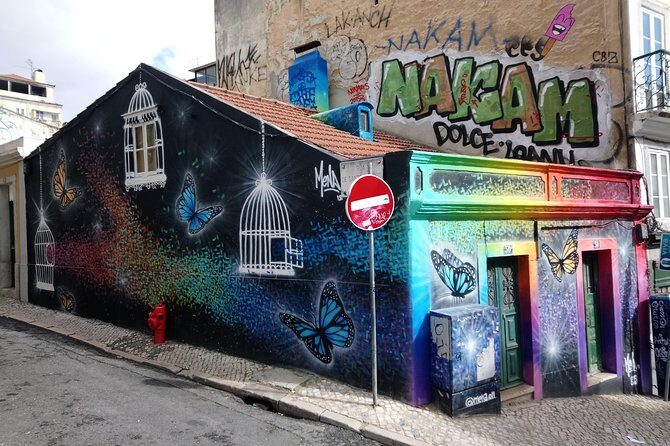 Kickstart Street Art Tour in Lisbon - Key Points