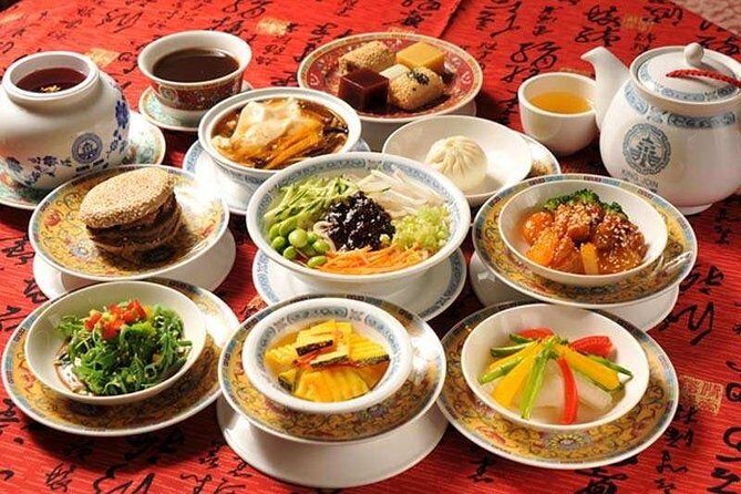 King's Joy Vegetarian Restaurant Dining Experience and Beijing City Night Tour - An Evening in Beijing: A Well-Balanced Journey