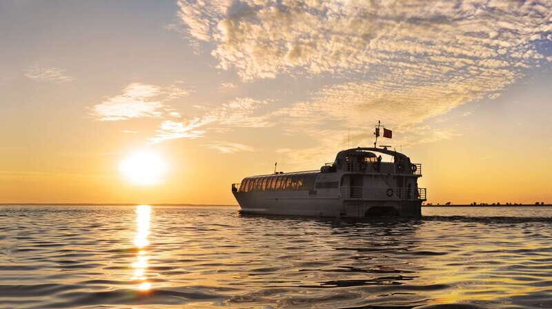 Kingston: Sunset Dinner Cruise - An In-Depth Look at the Kingston Sunset Dinner Cruise