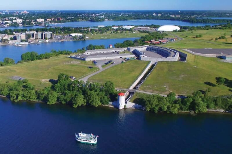 Kingston: Waterfront Shipwreck Cruise with Guide - What You Can Expect on the Water