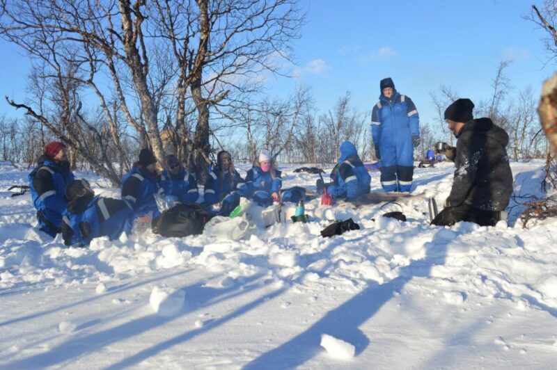 Kiruna: Build your own igloo overnight Tour - FAQs