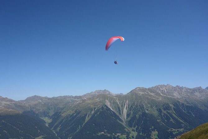 Klosters Tandem Paragliding Flight from Gotschna - Who Should Consider This Tour?