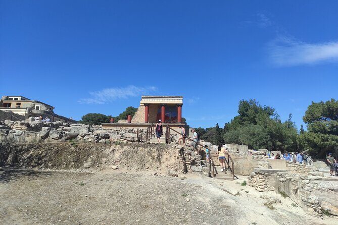 Knossos Palace and Heraklion City Guided Tour from Chania - The Interactive Tour of Knossos