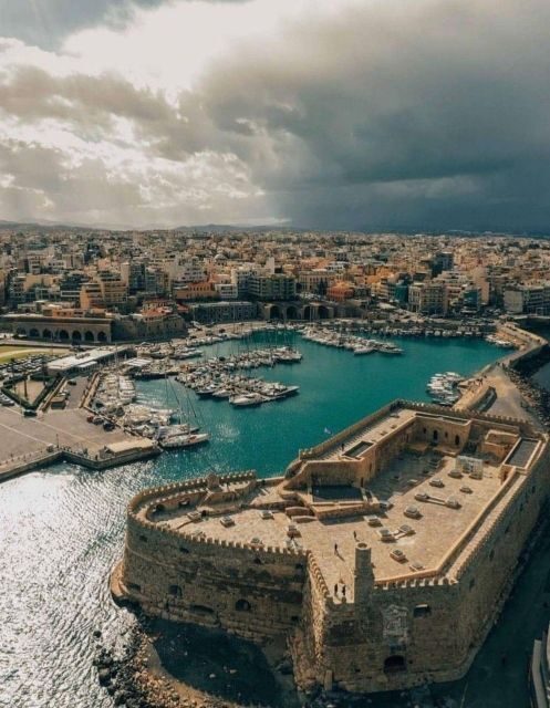 KNOSSOS PALACE AND HERAKLION TOWN ARCHAEOLOGICAL MUSEUM - Key Points