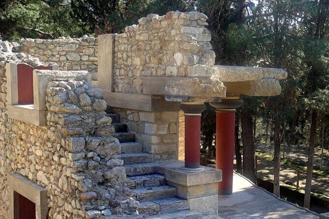 Knossos Palace & Historical Heraklion City Tour, with Old Market - Free Time at the Old Market
