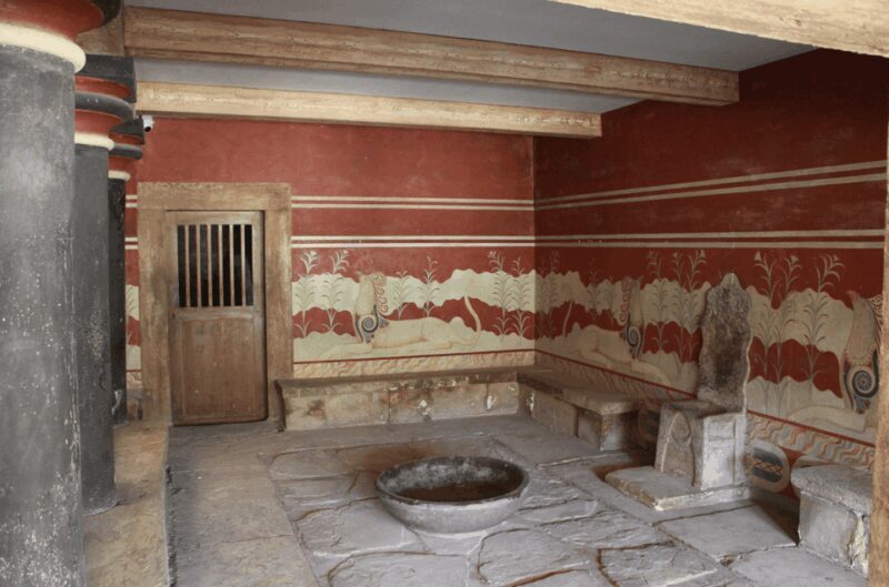 Knossos Palace Private Tour with Licensed Guide and Tickets - Frequently Asked Questions