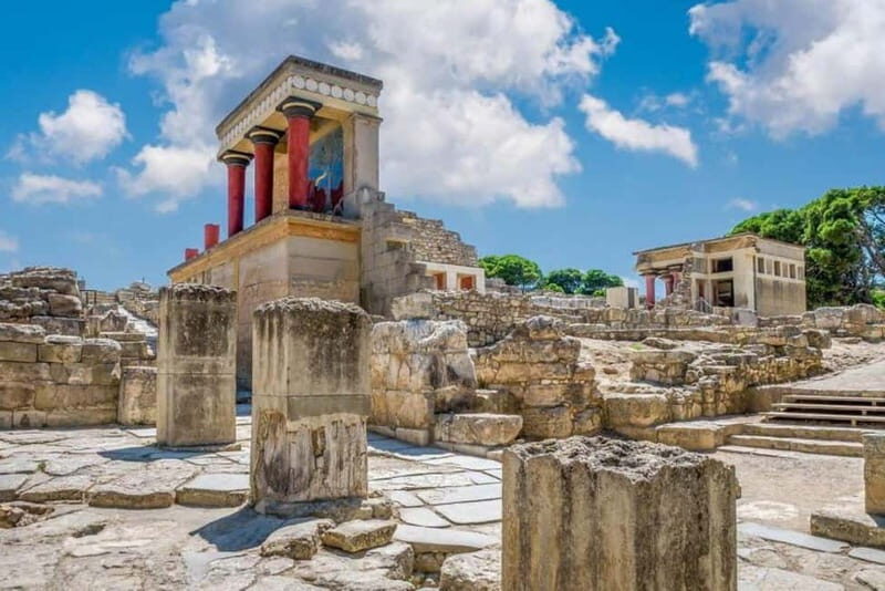 Knossos Place and Minoan Performance from Rethymno - An Introduction to the Tour Experience