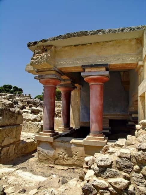 Knossos Place and Minoan Performance from Rethymno - FAQ