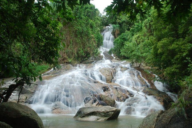 Ko Samui City Tour including Wat Phra Yai, Lat Ko Viewpoint, Hin Ta Hin Yai Rock - FAQs