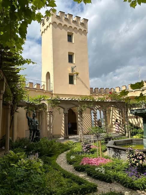 Koblenz - Castle Stolzenfels Private Tour - Discovering Stolzenfels Castle: A Fairy-Tale Fortress Turned Romantic Palace