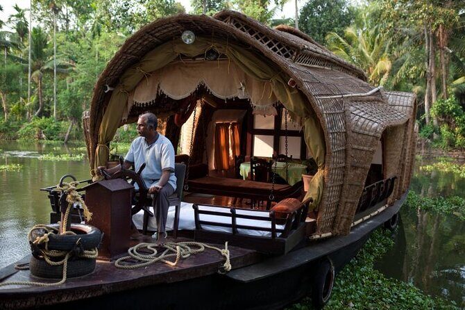 Kochi Private Day Tour -Heritage and Backwaters on Houseboat - Key Points