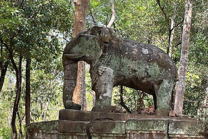 Koh Ker & Preah Vihear - Peung Kom Nuo: A Hidden Gem