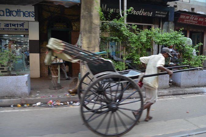 Kolkata- Bespoke Walking Tour to Dalhousie Square - FAQ