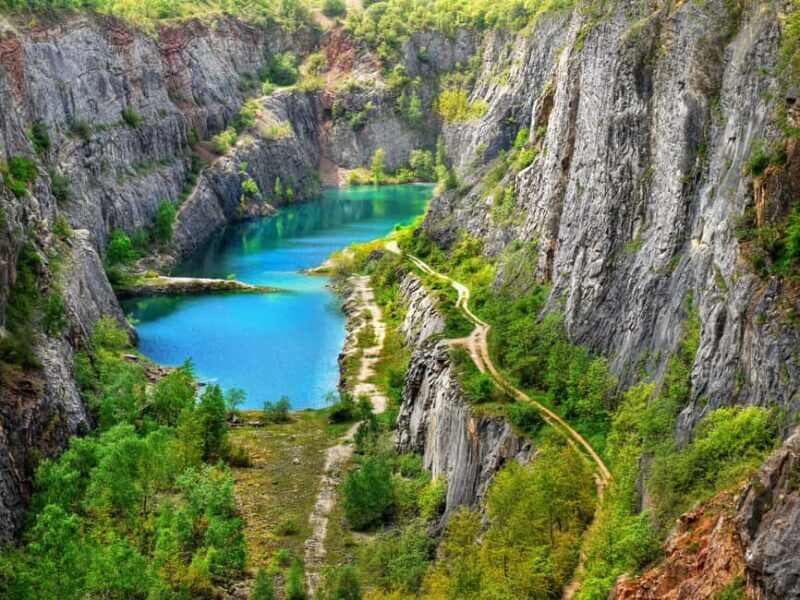 Konprusy Caves, Karltejn Castle & Czech Grand Canyon - Key Points