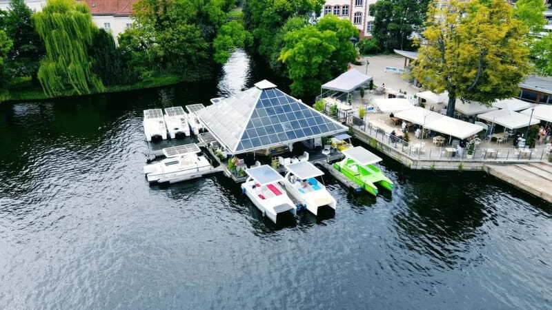 Köpenick Berlin: Self-Drive Boat Tour for up to 8 people - Key Points
