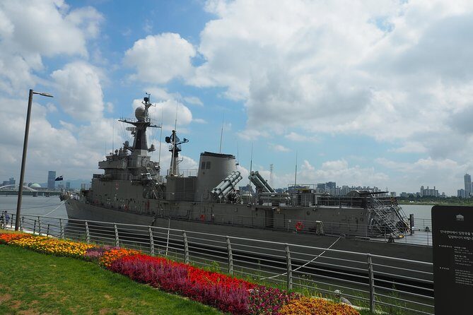 Korea History Tour: Korea Begins - Exploring Seoul’s Past in Depth