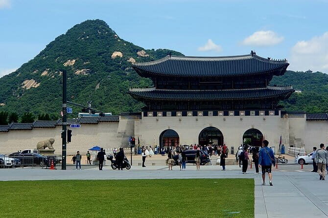 Korean barbecue & Seoul's night life experience - Who Should Book This Tour?