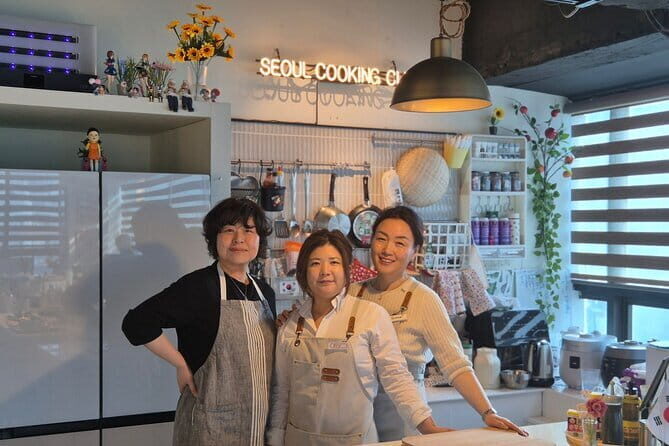 Korean Cooking Class with Grocery Shopping at Seoul Local Market - Authenticity, Accessibility, and Overall Value