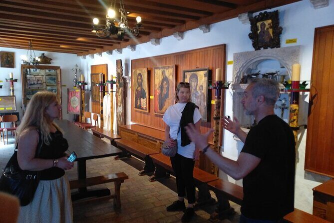 Korula for Art and History Lovers Private Walking Tour - The Experience in Practice