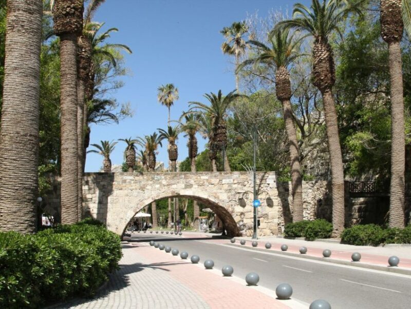 Kos: Island Highlights Bus Tour with Greek Honey Tasting - Who Will Love This Tour?